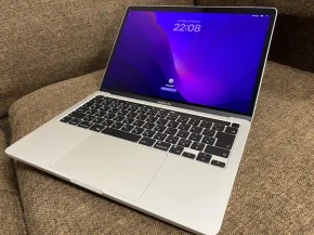 A1310- MACBOOK PRO M1 SILICON /8GB / 256SSD  SILVER