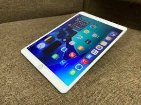i10501- IPAD AIR 3 10.5 inch 64GB SIM FREE