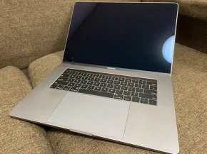 M1504- MACBOOK PRO 2018 15 inch Core i9-32GB -512 SPACE GRAY  US layout