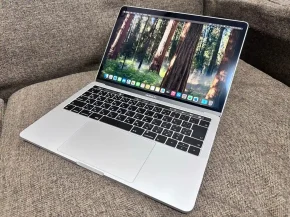 M1325-2 - MACBOOK PRO 2019 i5-8GB -512 GRAY  JP KEY